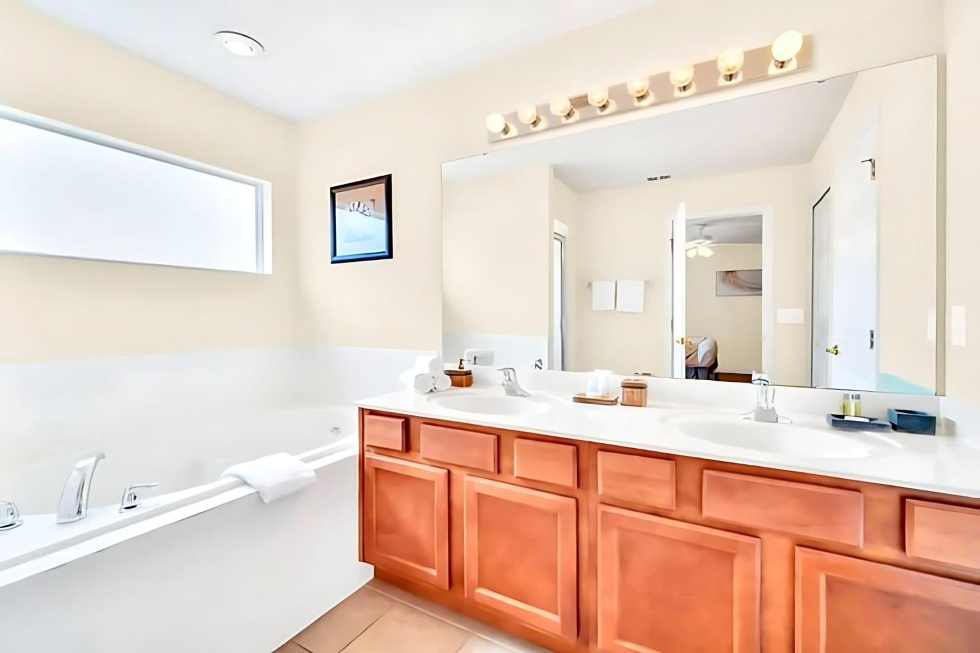 6Br Resort Home Near Disney - With Private Pool Hot Tub And Games Room Kissimmee Ngoại thất bức ảnh